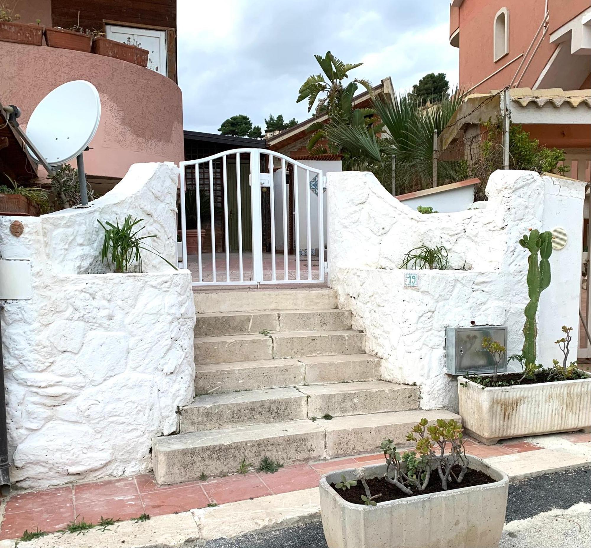 ריאלמונטה Villa Andromeda Apartments מראה חיצוני תמונה