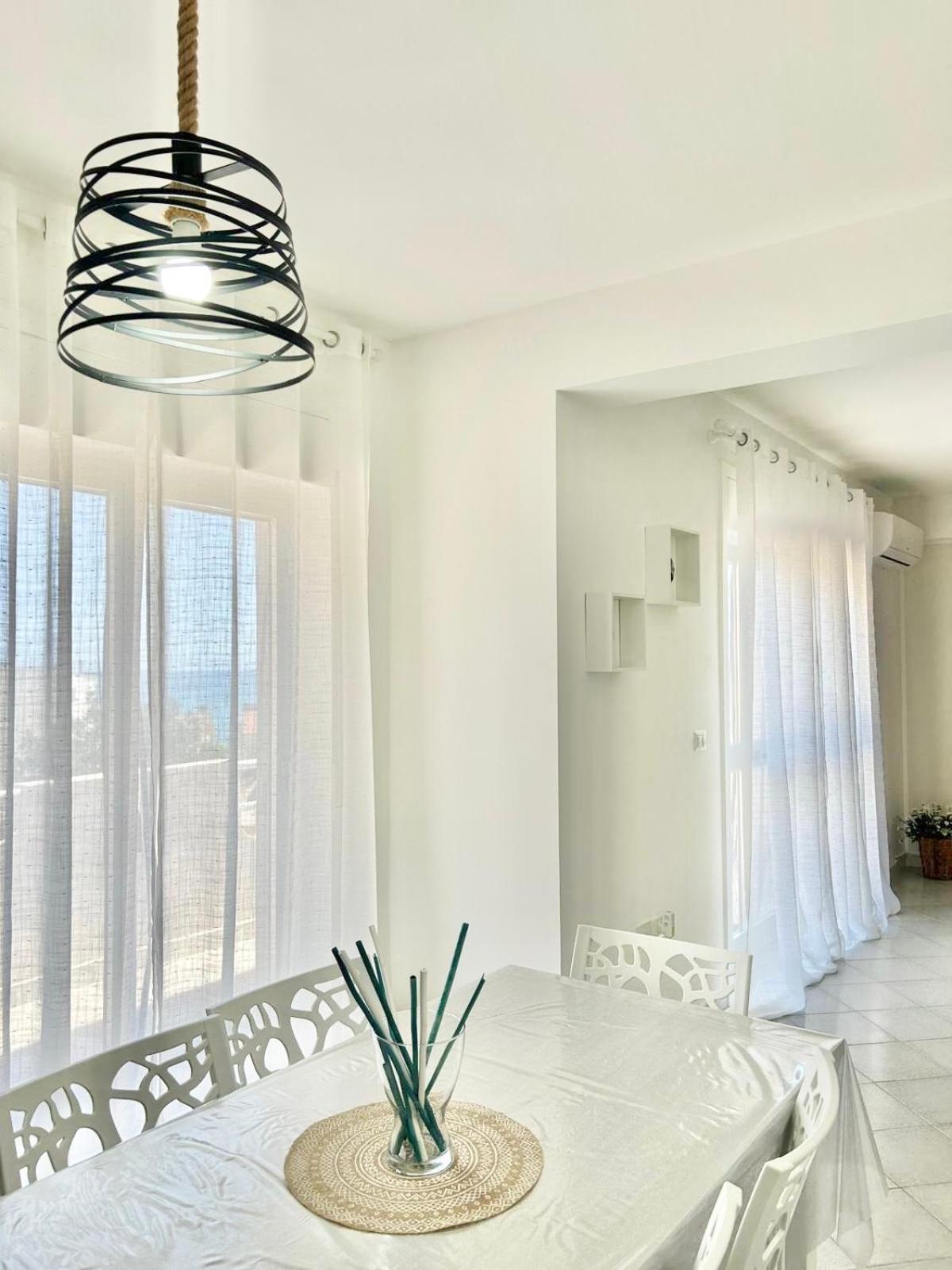 ריאלמונטה Villa Andromeda Apartments מראה חיצוני תמונה