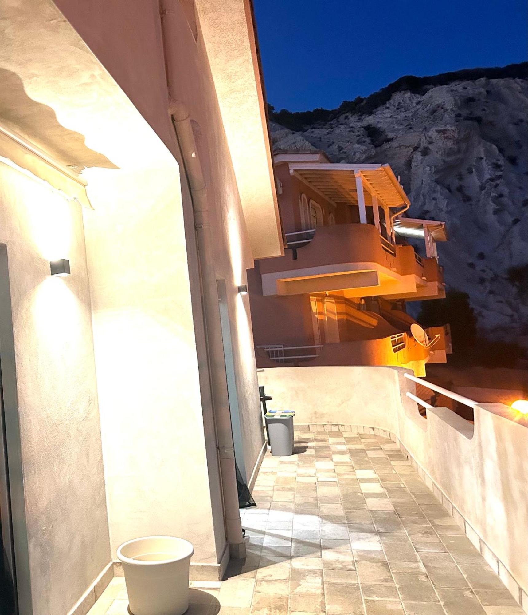 ריאלמונטה Villa Andromeda Apartments מראה חיצוני תמונה
